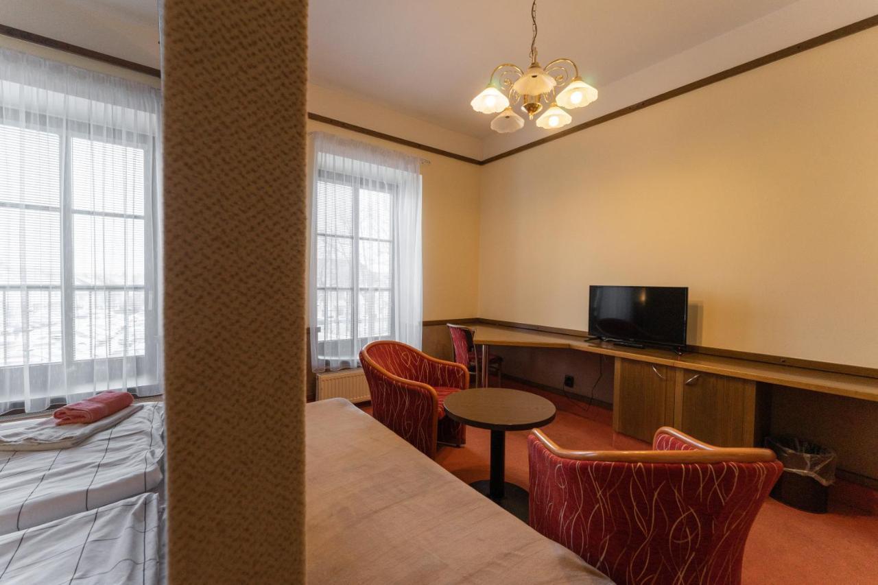 Hotel Amco Zábřeh エクステリア 写真